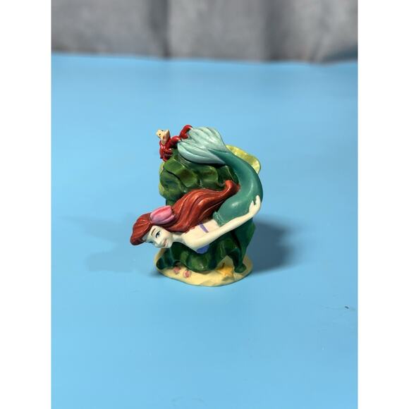 Disney Magic Lenox Thimble Collection The Little Mermaid Ariel 2" - Picture 1 of 4